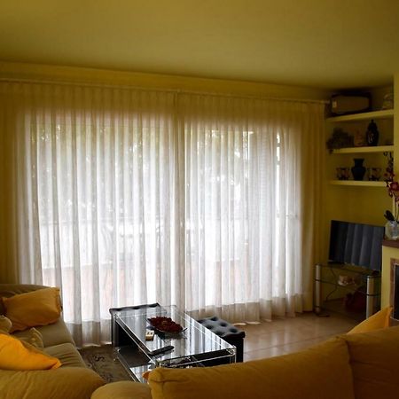 Magnolia, Habitacion Matrimonial Con Bano Uso Privado, En Casa Compartida Daire Palafrugell Dış mekan fotoğraf