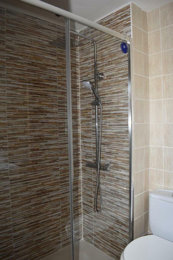 Magnolia, Habitacion Matrimonial Con Bano Uso Privado, En Casa Compartida Daire Palafrugell Dış mekan fotoğraf