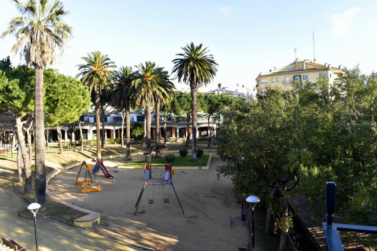 Magnolia, Habitacion Matrimonial Con Bano Uso Privado, En Casa Compartida Daire Palafrugell Dış mekan fotoğraf