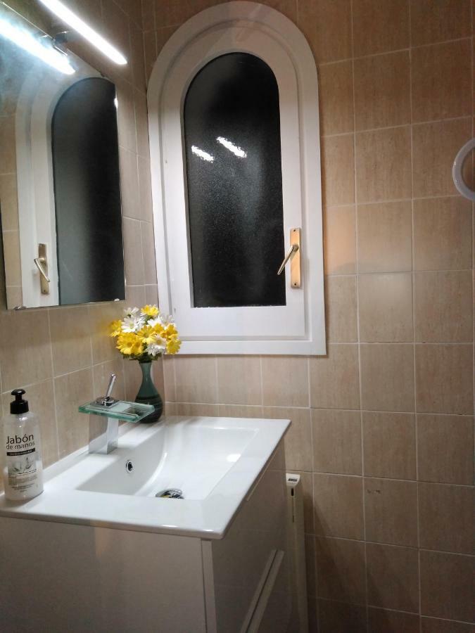 Magnolia, Habitacion Matrimonial Con Bano Uso Privado, En Casa Compartida Daire Palafrugell Dış mekan fotoğraf