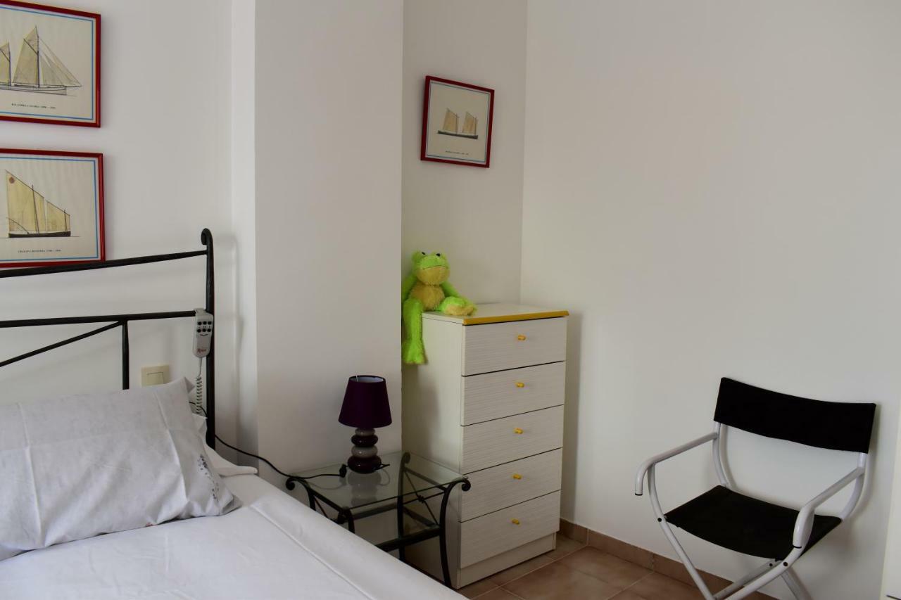 Magnolia, Habitacion Matrimonial Con Bano Uso Privado, En Casa Compartida Daire Palafrugell Dış mekan fotoğraf